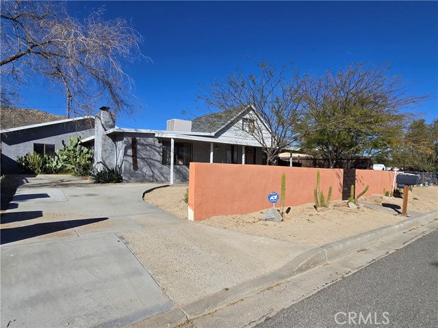 Detail Gallery Image 9 of 39 For 55832 Antelope Trail, Yucca Valley,  CA 92284 - 3 Beds | 2 Baths