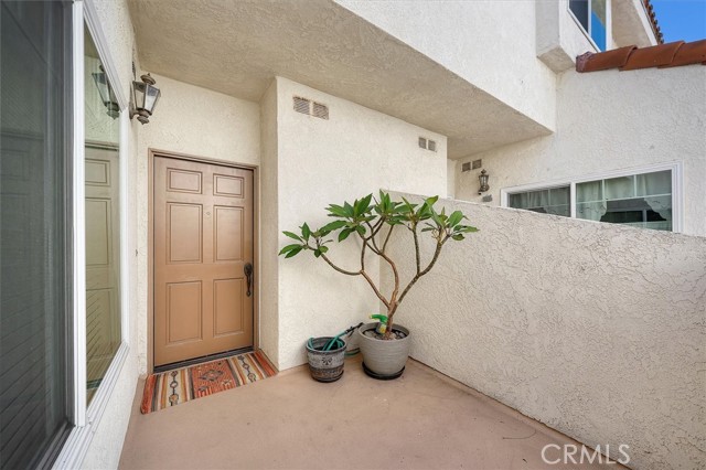 2740 Gramercy Avenue, Torrance CA: https://media.crmls.org/medias/29c3c6c5-54c2-4b9e-a58b-8ee91354e34e.jpg