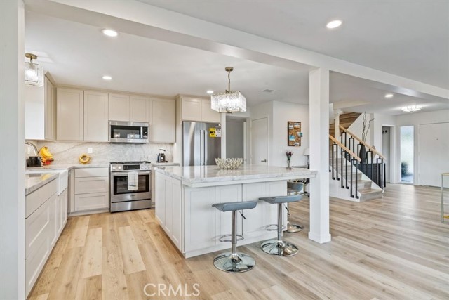 31 N 3rd Street, Cayucos CA: https://media.crmls.org/medias/29c4e255-91f0-4c18-bfe2-7808bee03bc1.jpg