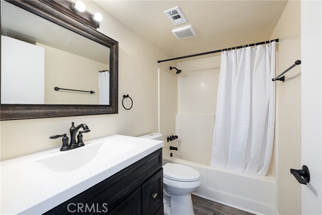 Detail Gallery Image 14 of 26 For 8505 Columbus Ave #217,  North Hills,  CA 91343 - 2 Beds | 2 Baths