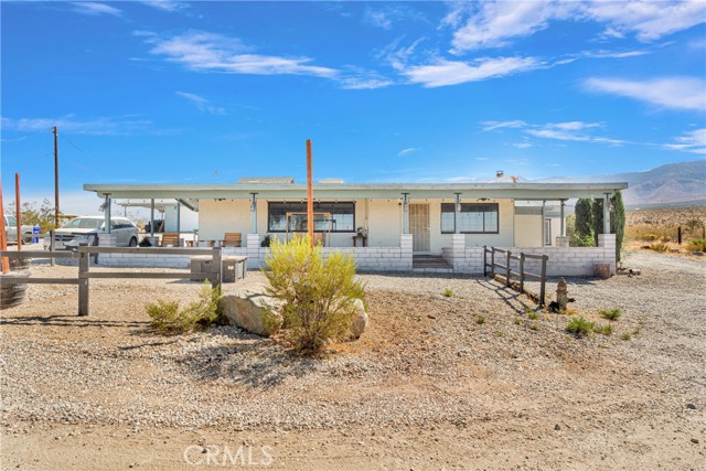 Detail Gallery Image 3 of 44 For 31515 Carnelian Rd, Lucerne Valley,  CA 92356 - 3 Beds | 2 Baths