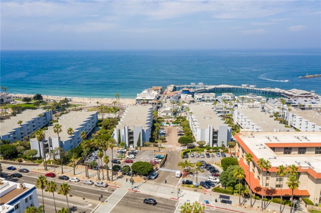 Detail Gallery Image 36 of 38 For 640 the Village #216,  Redondo Beach,  CA 90277 - 2 Beds | 2 Baths