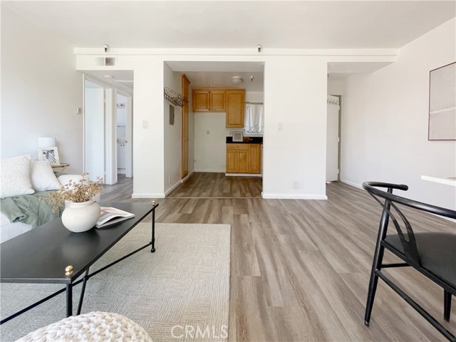 Detail Gallery Image 9 of 30 For 460 Golden Ave #316,  Long Beach,  CA 90802 - 1 Beds | 1 Baths