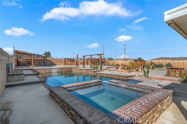 Detail Gallery Image 13 of 35 For 10816 Kern Ave, Hesperia,  CA 92345 - 3 Beds | 2 Baths