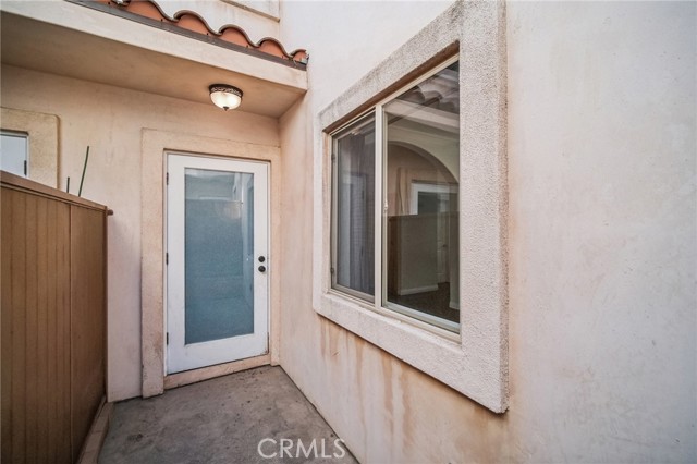 Detail Gallery Image 25 of 37 For 17311 Chatsworth St #4,  Granada Hills,  CA 91344 - 3 Beds | 2/1 Baths