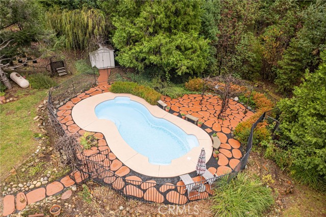 Detail Gallery Image 9 of 68 For 18774 Challenge Cut off Rd, Forbestown,  CA 95941 - 5 Beds | 3 Baths