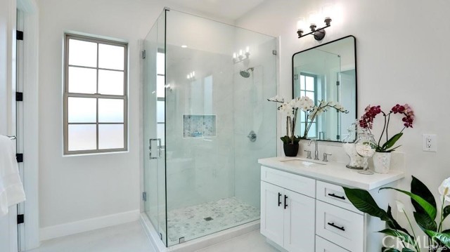 17413 Siena Ln, Fountain Valley CA: https://media.crmls.org/medias/29ca43f1-8cd8-4cf2-9a27-7298fb632752.jpg