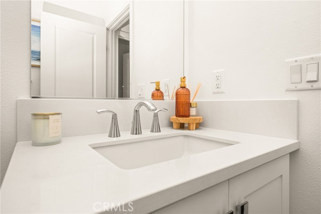 Detail Gallery Image 23 of 51 For 1613 Jade Road, Mission Viejo,  CA 92694 - 3 Beds | 3 Baths