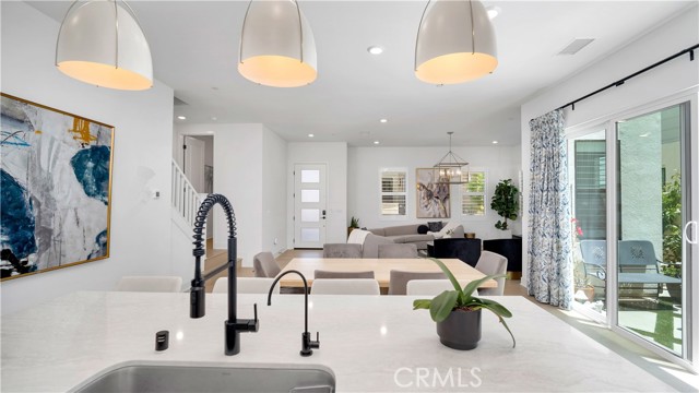 Detail Gallery Image 13 of 69 For 138 Yugen, Irvine,  CA 92618 - 4 Beds | 3/1 Baths