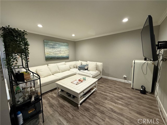 Front Image Thumbnail for CRPW26046725