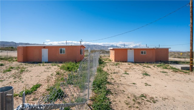 Detail Gallery Image 3 of 36 For 5827 Old Woman Springs, Johnson Valley,  CA 92285 - 2 Beds | 2 Baths