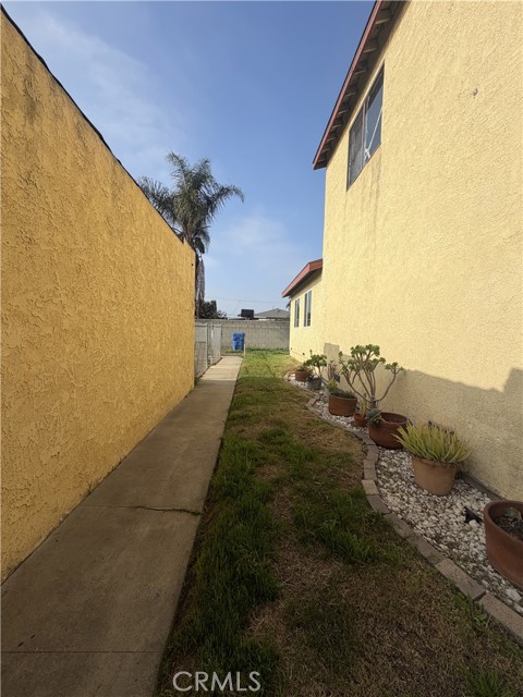 Detail Gallery Image 22 of 22 For 1057 N Neptune, Wilmington,  CA 90744 - 5 Beds | 3 Baths