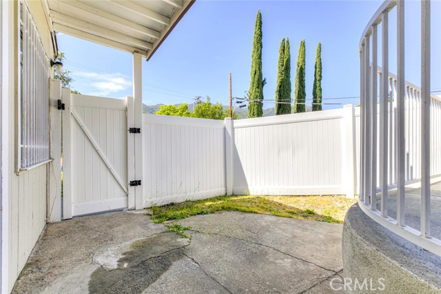 Detail Gallery Image 40 of 64 For 3352 Montrose, La Crescenta,  CA 91214 - 3 Beds | 3 Baths