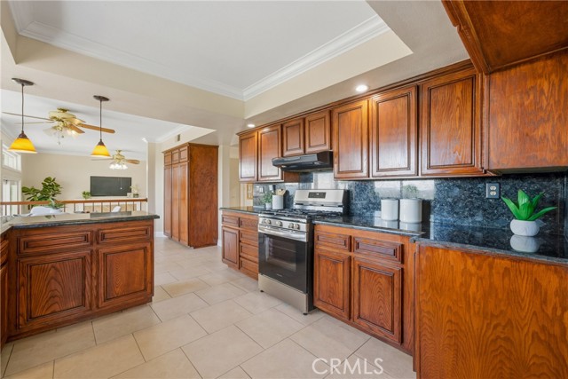 Detail Gallery Image 15 of 60 For 25856 Windsong, Lake Forest,  CA 92630 - 4 Beds | 3 Baths