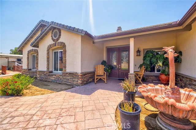 21551 Via Liago, Perris CA: https://media.crmls.org/medias/29ce9588-f2f9-41c7-8d70-f9a79740b938.jpg