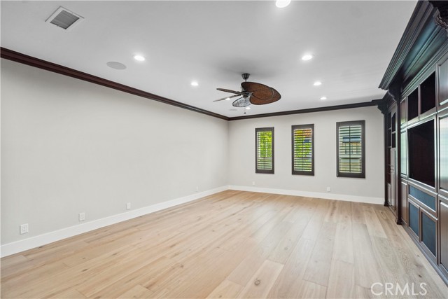 Detail Gallery Image 49 of 58 For 32 New Dawn, Irvine,  CA 92620 - 5 Beds | 4/1 Baths