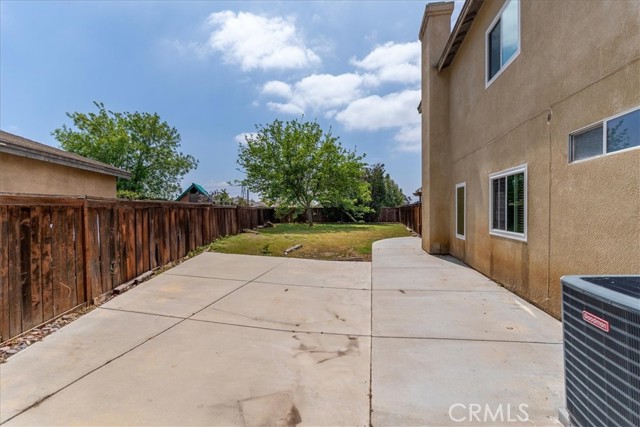 1705 Tee Time Avenue, Beaumont CA: https://media.crmls.org/medias/29cfb275-b144-4ec8-8d0b-f2ebe2cd957a.jpg