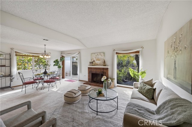 Detail Gallery Image 9 of 40 For 1496 Lemon Grove, Upland,  CA 91786 - 2 Beds | 2 Baths