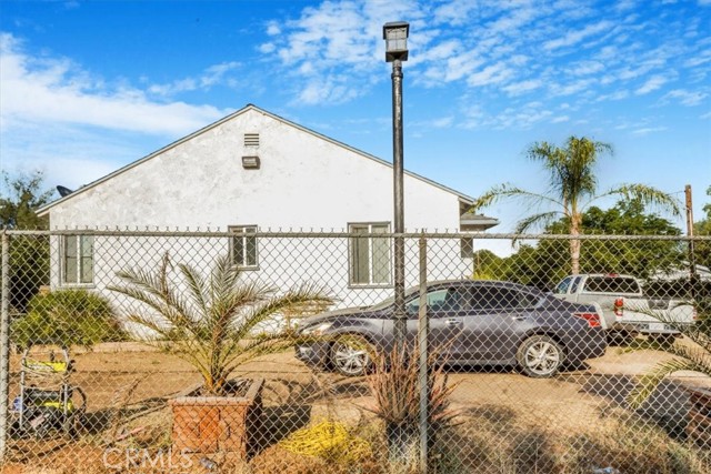 27068 Jarvis Street, Perris CA: https://media.crmls.org/medias/29d1523f-dde7-425c-b105-1a12555d5368.jpg