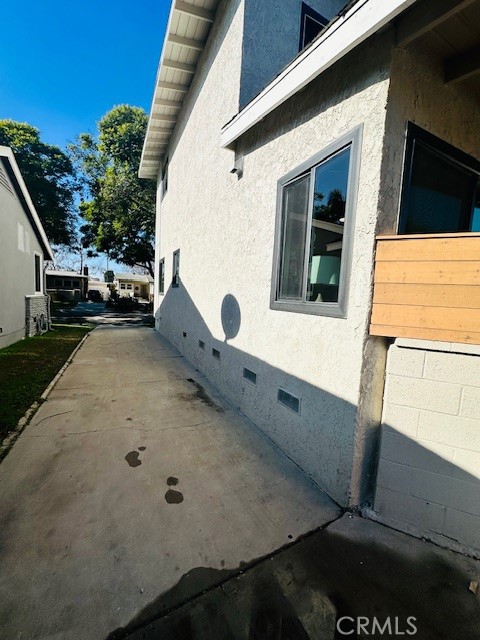 Detail Gallery Image 33 of 56 For 2440 Ostrom, Long Beach,  CA 90815 - 4 Beds | 3 Baths