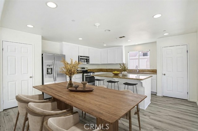 Detail Gallery Image 7 of 35 For 35115 Fennel, Lake Elsinore,  CA 92532 - 4 Beds | 3 Baths