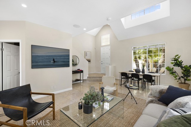 Image 3 for 373 Ogle St #D, Costa Mesa, CA 92627