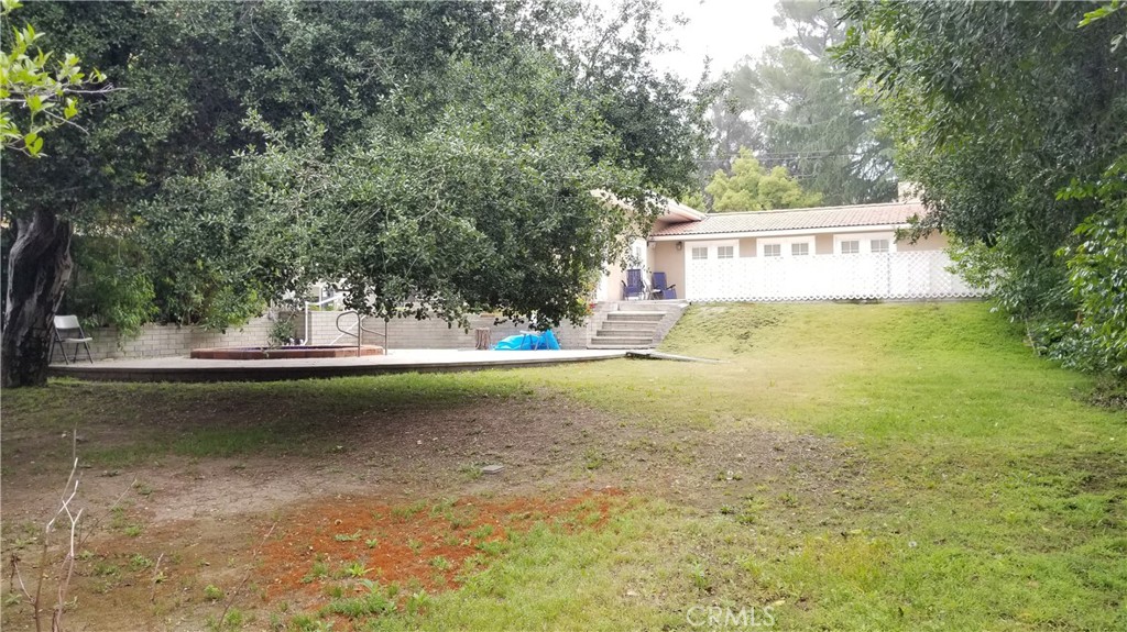https://media.crmls.org/medias/29d2c5a5-3ba0-417f-84f6-c757f068eb2d.jpg?preset=X-Large