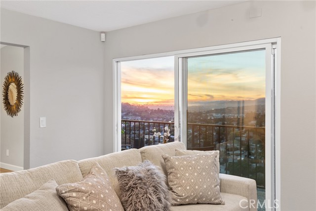 Detail Gallery Image 11 of 42 For 1393 N Avenue 57, Los Angeles,  CA 90042 - 3 Beds | 3 Baths