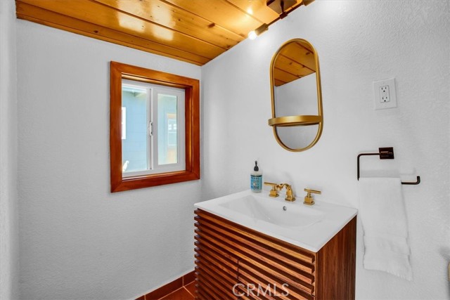 Detail Gallery Image 20 of 48 For 6144 Panorama St, Joshua Tree,  CA 92252 - 2 Beds | 1/1 Baths