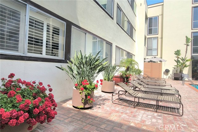 Detail Gallery Image 42 of 54 For 1015 N Kings Rd #205,  West Hollywood,  CA 90069 - 1 Beds | 2 Baths