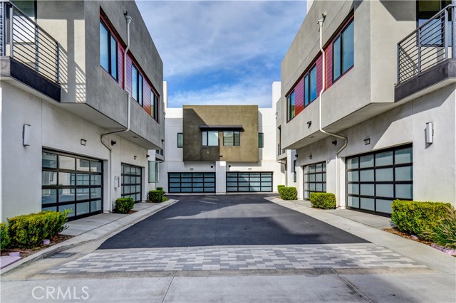 Detail Gallery Image 40 of 47 For 413 Transport, Tustin,  CA 92782 - 4 Beds | 4 Baths