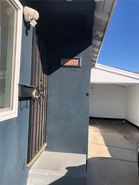 Detail Gallery Image 3 of 32 For 15718 1/2 Larch Ave, Lawndale,  CA 90260 - 4 Beds | 3 Baths