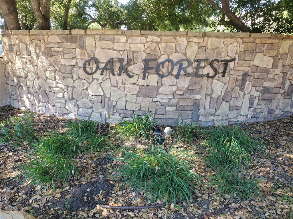 https://media.crmls.org/medias/29d60738-8f51-4b68-998c-c5d075c3dbb0.jpg?preset=X-Large