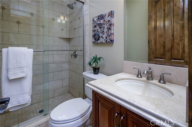 Image 26 of 42 For 16186 Peterson Drive