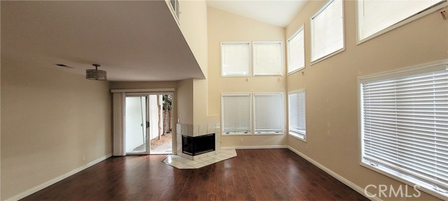 Detail Gallery Image 4 of 15 For 2764 Heritage, Pasadena,  CA 91107 - 3 Beds | 2/1 Baths