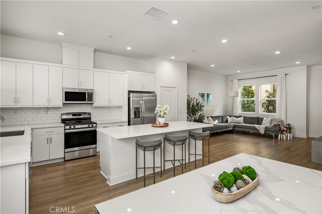 935 E Mason Lane #52