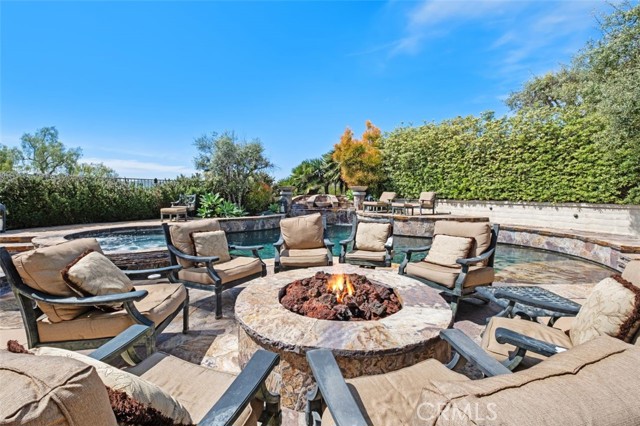 18 Calle Pacifica, San Clemente CA: https://media.crmls.org/medias/29d7ba92-ca12-433e-bdfb-d813eea73b7b.jpg
