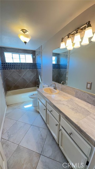 Detail Gallery Image 20 of 40 For 22962 Giant Fir Pl, Canyon Lake,  CA 92587 - 3 Beds | 2 Baths