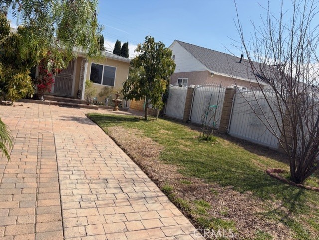 Detail Gallery Image 7 of 39 For 8838 Murietta, Panorama City,  CA 91402 - 3 Beds | 2 Baths