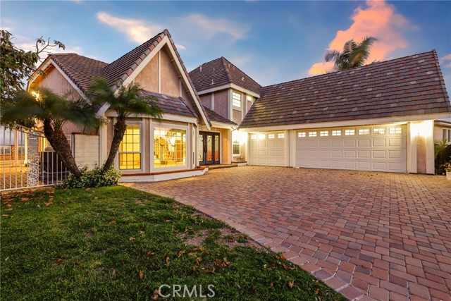 Detail Gallery Image 4 of 75 For 3808 E Summitridge Ln, Orange,  CA 92867 - 4 Beds | 3 Baths