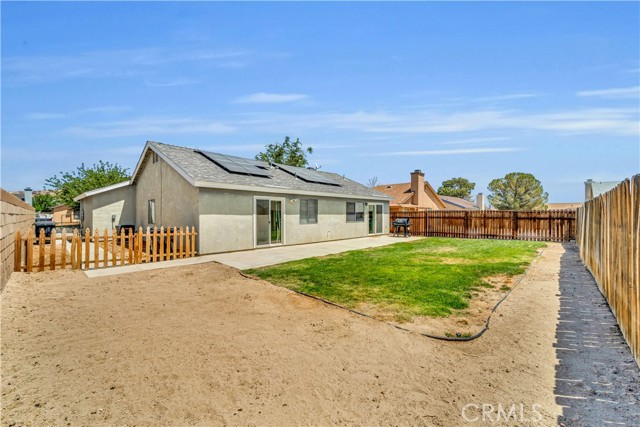 3112 Edwards Avenue, Rosamond CA: https://media.crmls.org/medias/29d8e198-7506-45b5-abc3-e72b81481a01.jpg