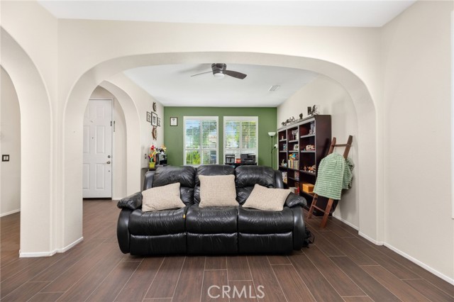Detail Gallery Image 9 of 41 For 27100 Early Dawn Rd, Menifee,  CA 92584 - 4 Beds | 2 Baths