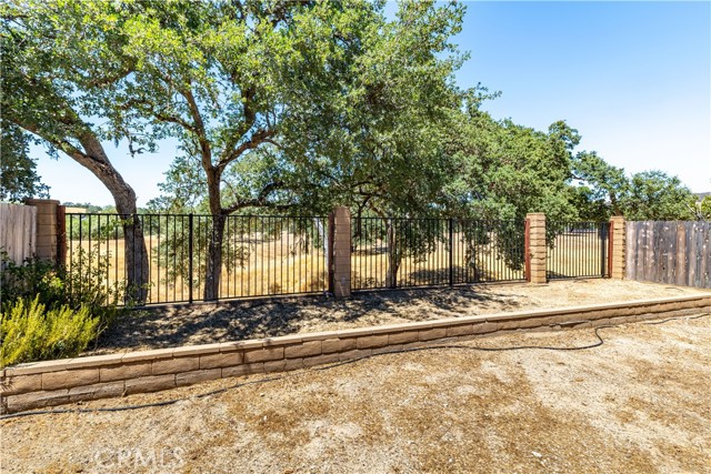 Detail Gallery Image 61 of 74 For 1735 Southfork Pl, Paso Robles,  CA 93446 - 4 Beds | 3 Baths