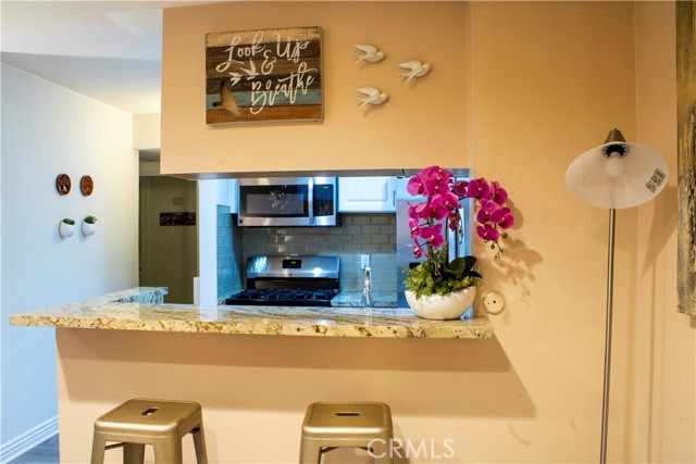 Detail Gallery Image 6 of 28 For 18645 Hatteras #186,  Tarzana,  CA 91356 - 1 Beds | 1 Baths