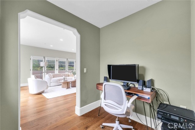 Detail Gallery Image 16 of 23 For 975 Silver Spur Rd, Rolling Hills Estates,  CA 90274 - 3 Beds | 3 Baths