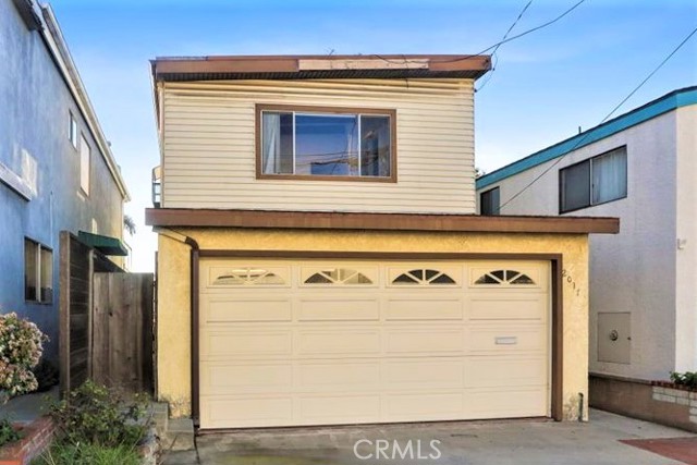 2017 Hillcrest Drive, Hermosa Beach, California 90254, 3 Bedrooms Bedrooms, ,2 BathroomsBathrooms,Residential,Sold,Hillcrest,SB22021267