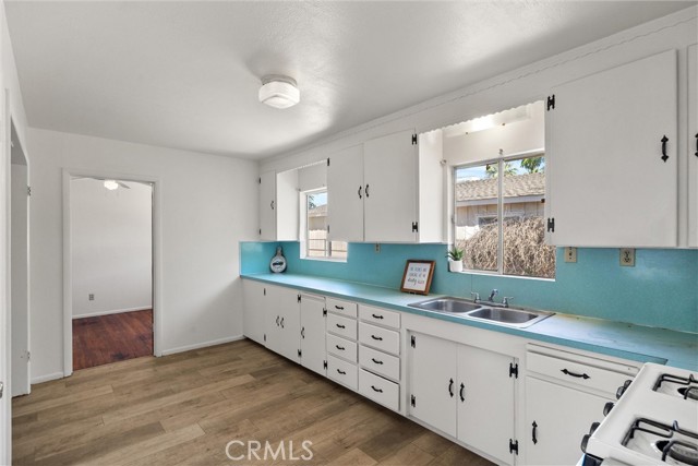 Detail Gallery Image 6 of 19 For 305 5th St, Corning,  CA 96021 - 3 Beds | 1 Baths