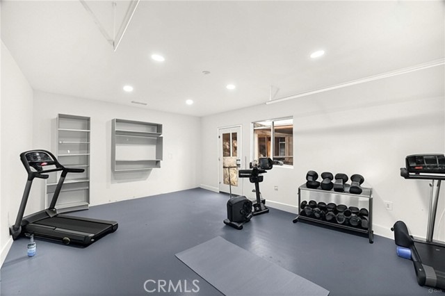 2124 W Flower Avenue, Fullerton CA: https://media.crmls.org/medias/29dbc080-7200-4b3e-bd1d-fe342ab53009.jpg