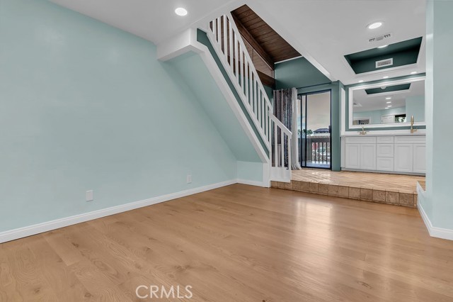 Detail Gallery Image 26 of 40 For 6314 Marina Pacifica, Long Beach,  CA 90803 - 2 Beds | 2 Baths