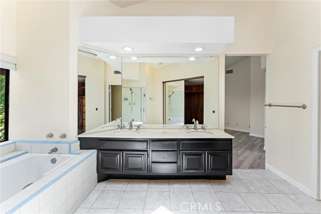 15360 Metropol Drive, Hacienda Heights CA: https://media.crmls.org/medias/29dd0d0c-c929-48e4-b733-74711f1de7e1.jpg